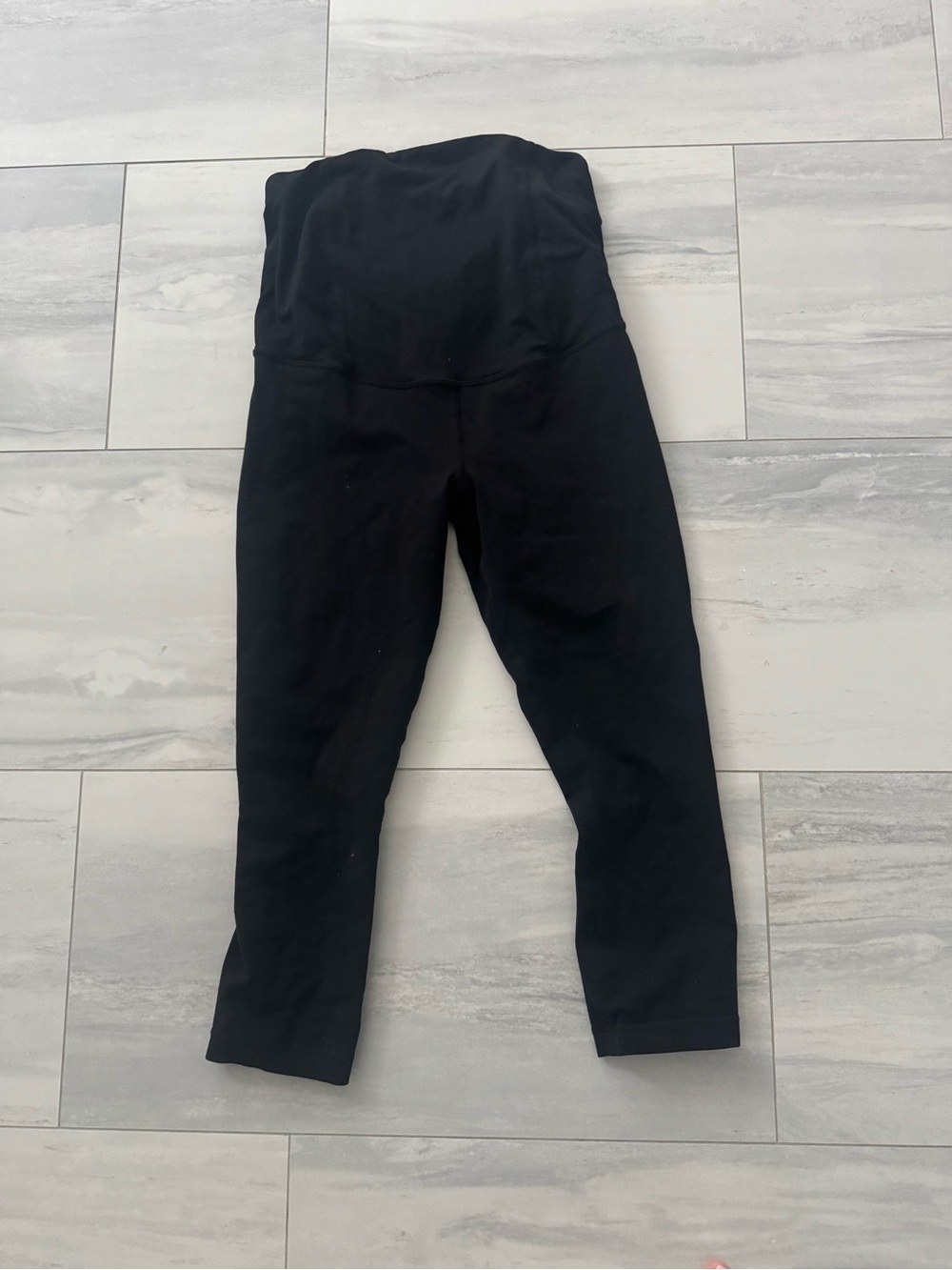 Ingrid & Isabel Black Maternity Over the Bump Cropped Leggings